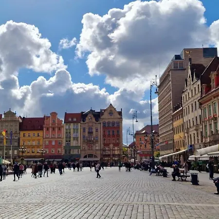 100 Steps From Rynek